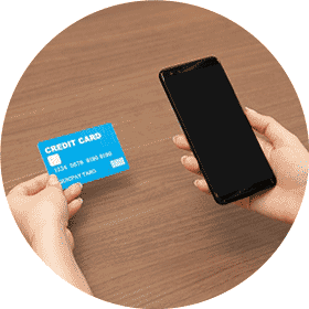 スマートフォンにカードを読み込んで